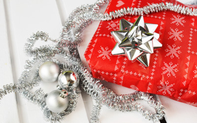 5 Gifts Your Employees Would Love For The Holidays